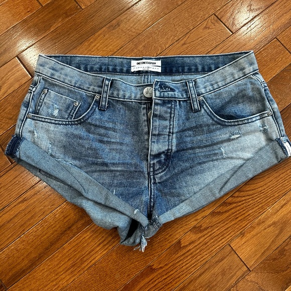 🎉 NWOT 🎉 One Teaspoon Rocky Bandits Jean Shorts Size 28 - Picture 4 of 6